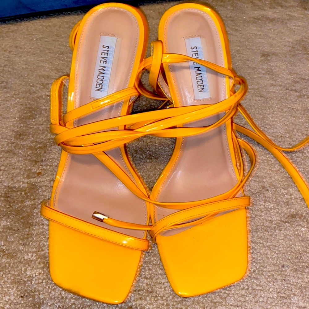 Steve Madden Uplift heel sandals
